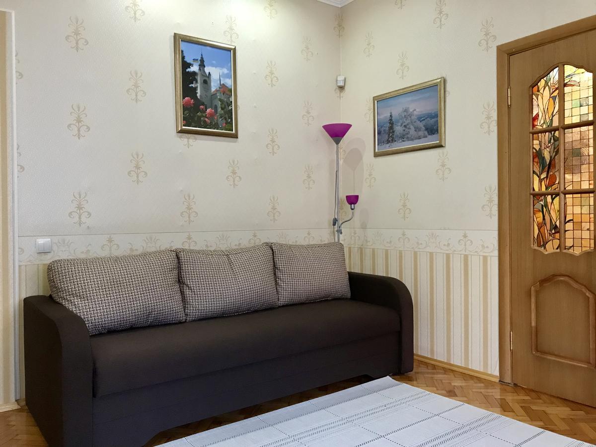 מוקצ'בה Large Apartment In The City Center מראה חיצוני תמונה